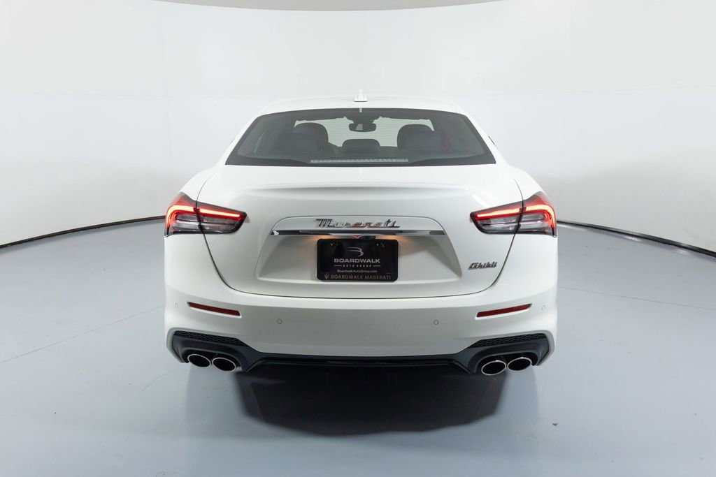 Used 2023 Maserati Ghibli Modena RWD image 9