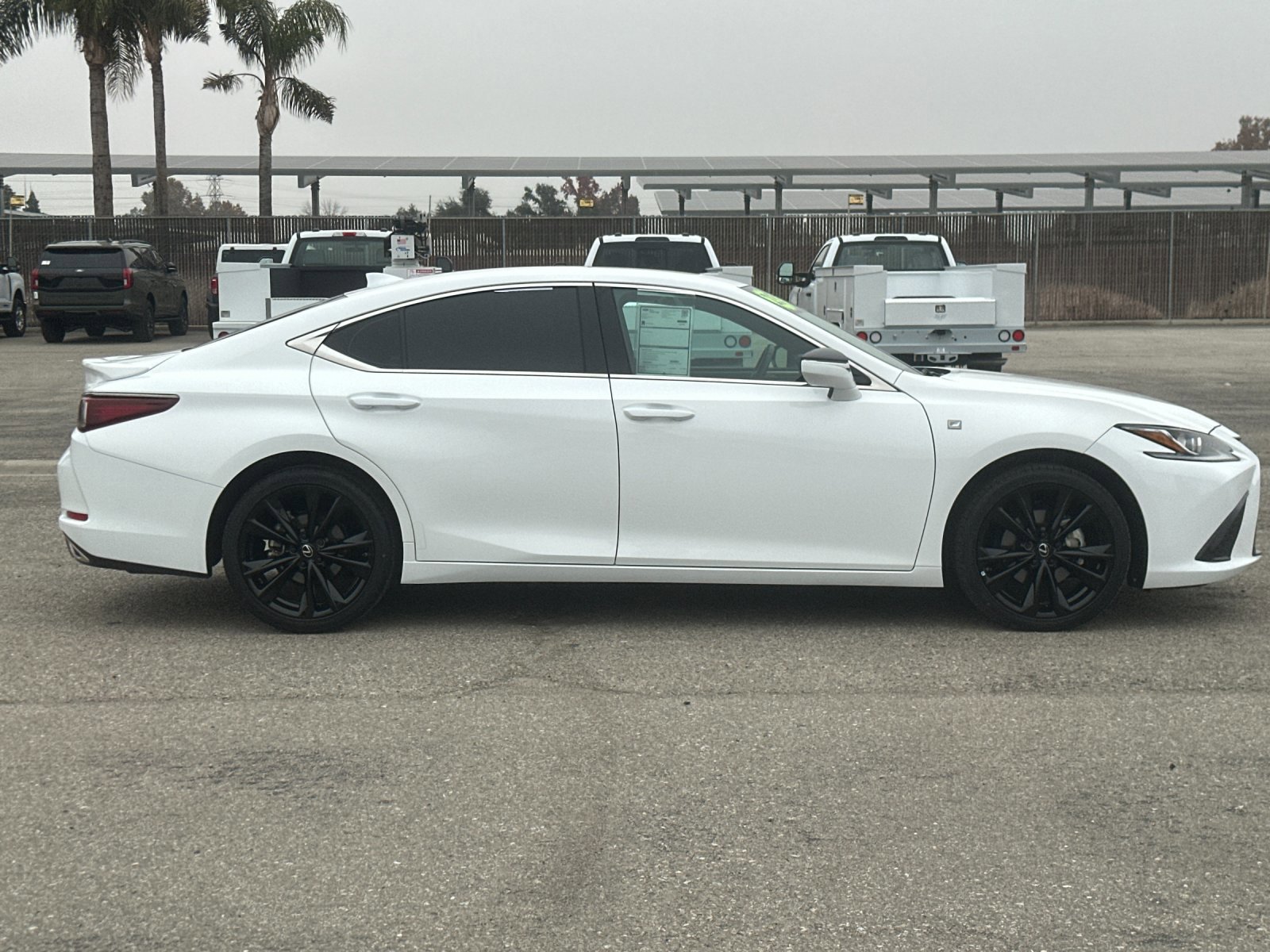 Used 2023 Lexus ES 350 F Sport image 3