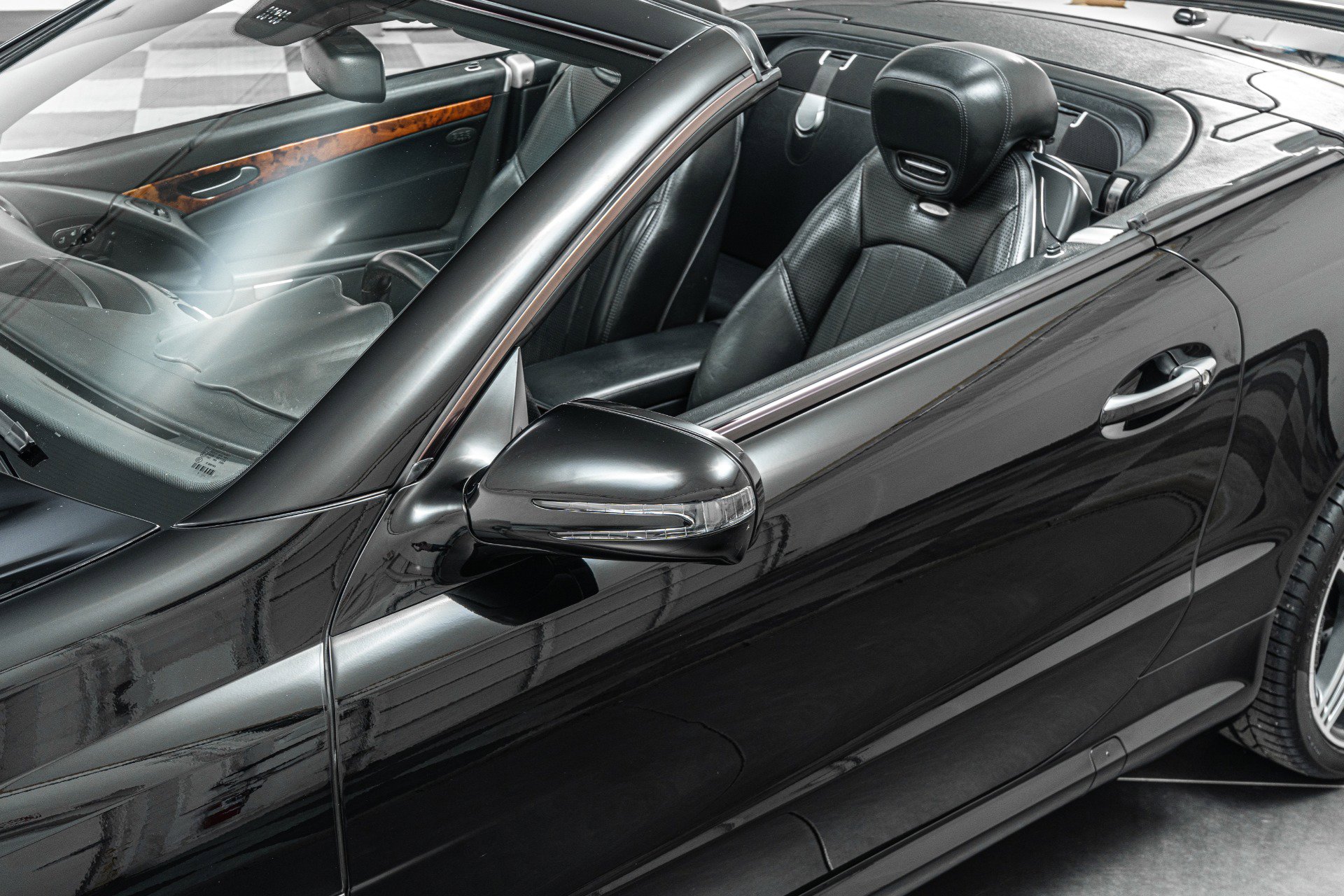 Used 2011 Mercedes-Benz SL 63 AMG image 34