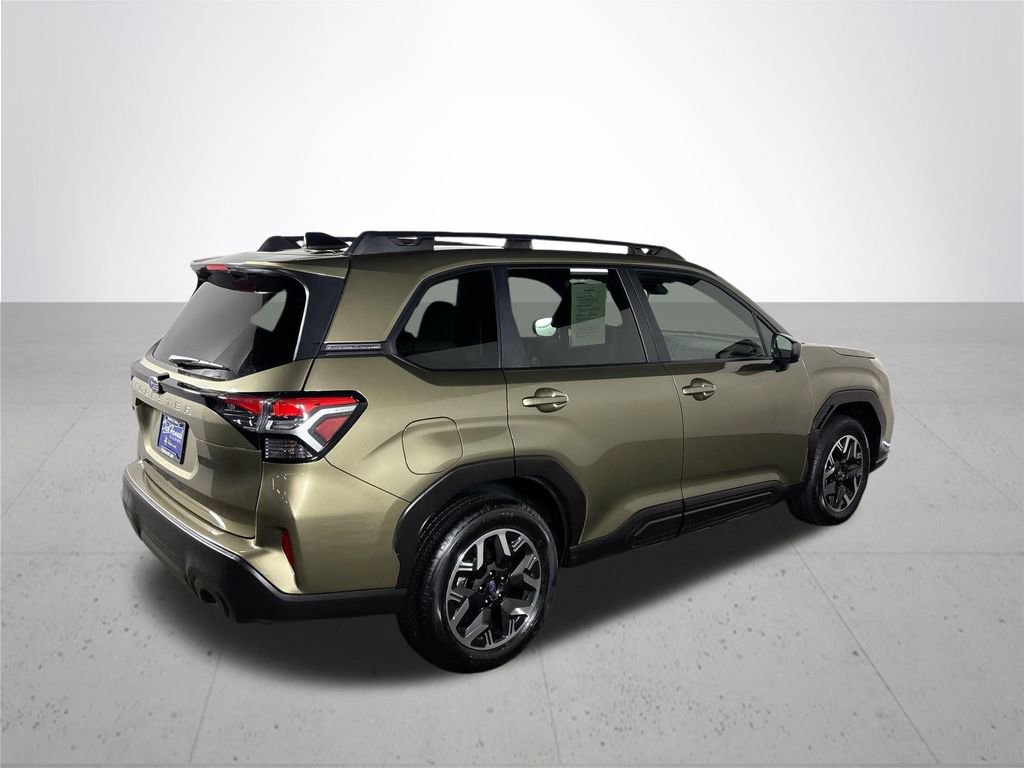 Certified 2025 Subaru Forester Premium image 7