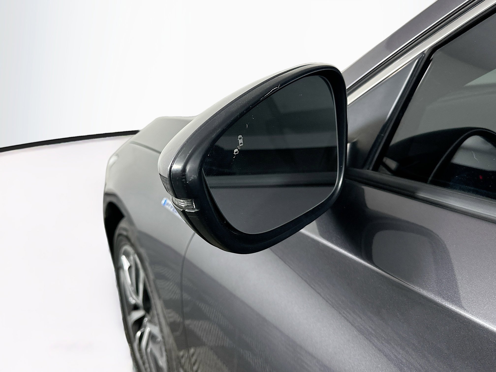 Used 2019 Honda Accord Touring image 16