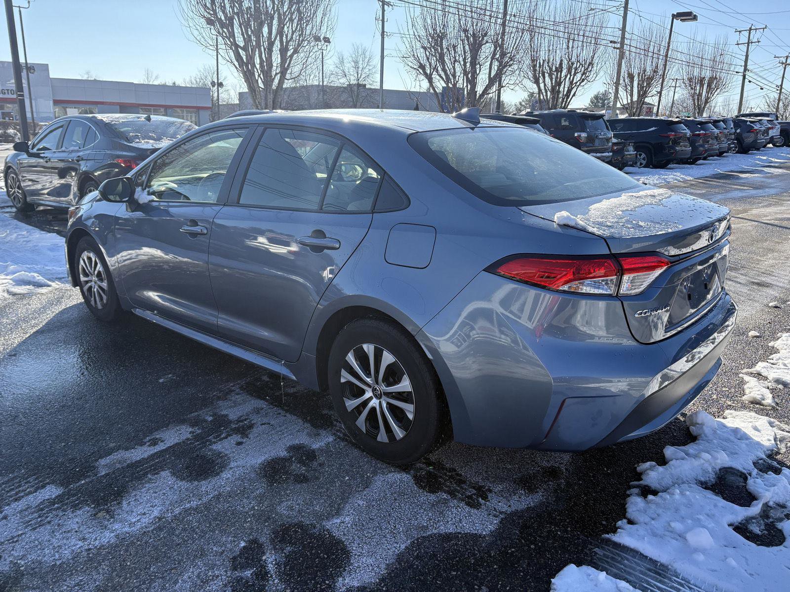 Used 2022 Toyota Corolla LE image 5