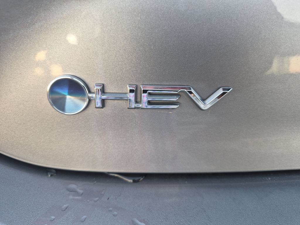 Used 2025 Toyota Camry SE FWD image 30