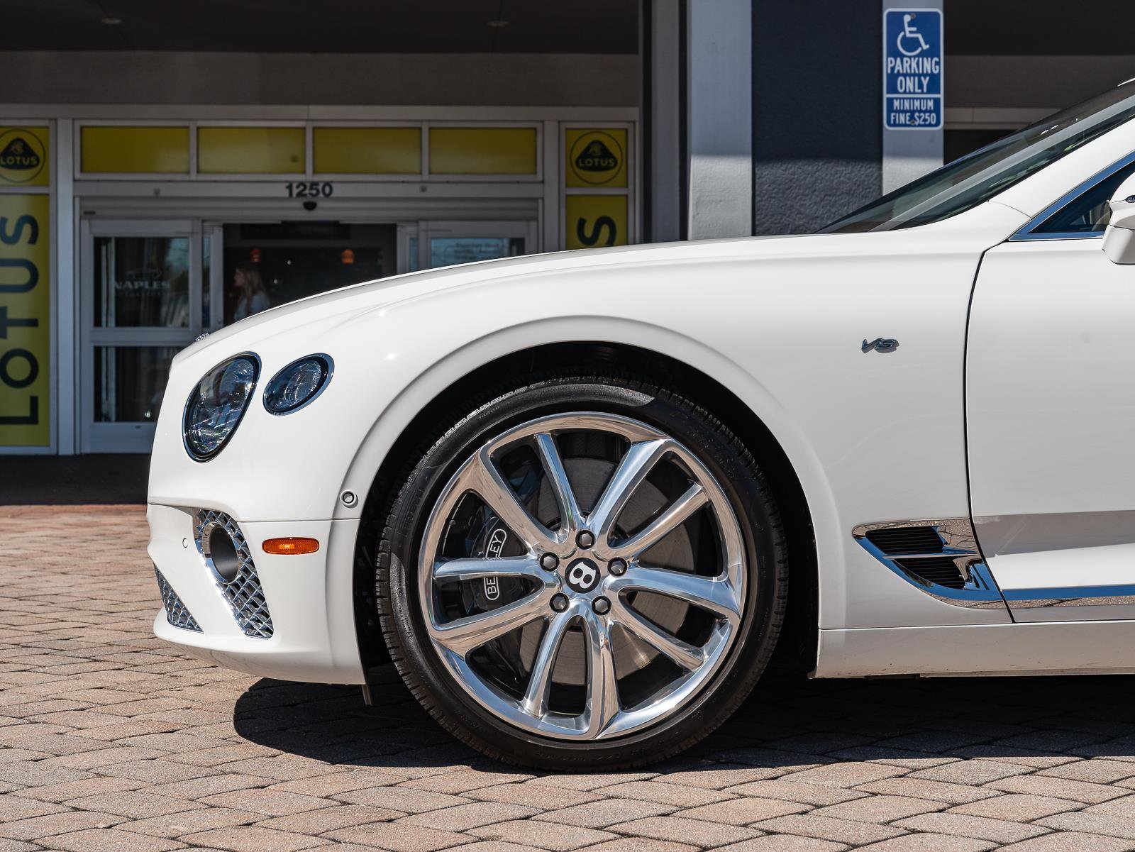 Used 2022 Bentley Continental GT image 37