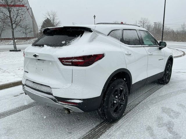 Used 2024 Chevrolet Blazer LT w/ Midnight/Sport Edition image 6
