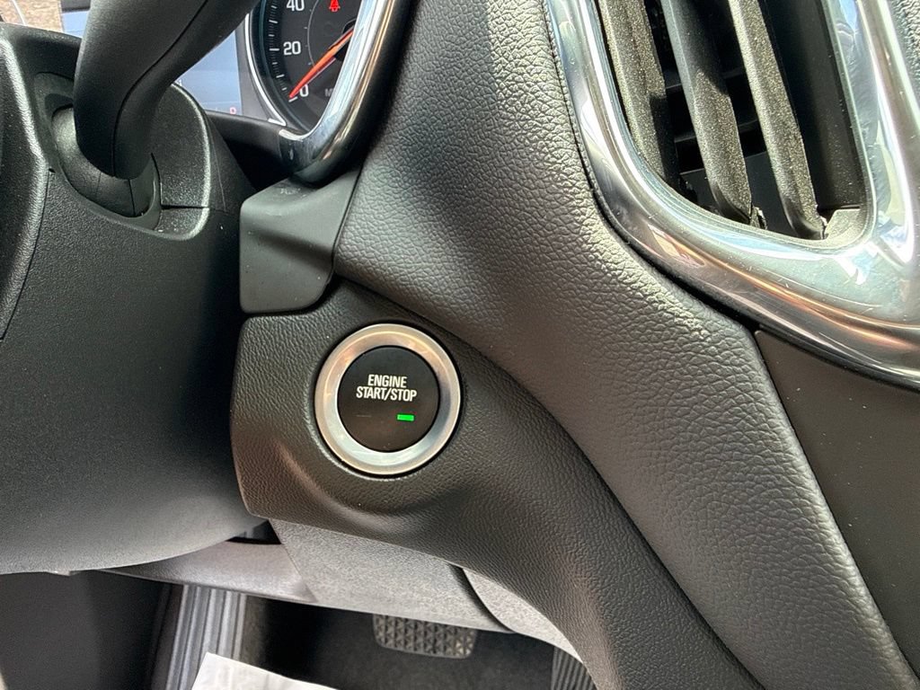 Used 2024 Chevrolet Equinox LT AWD/4WD image 35