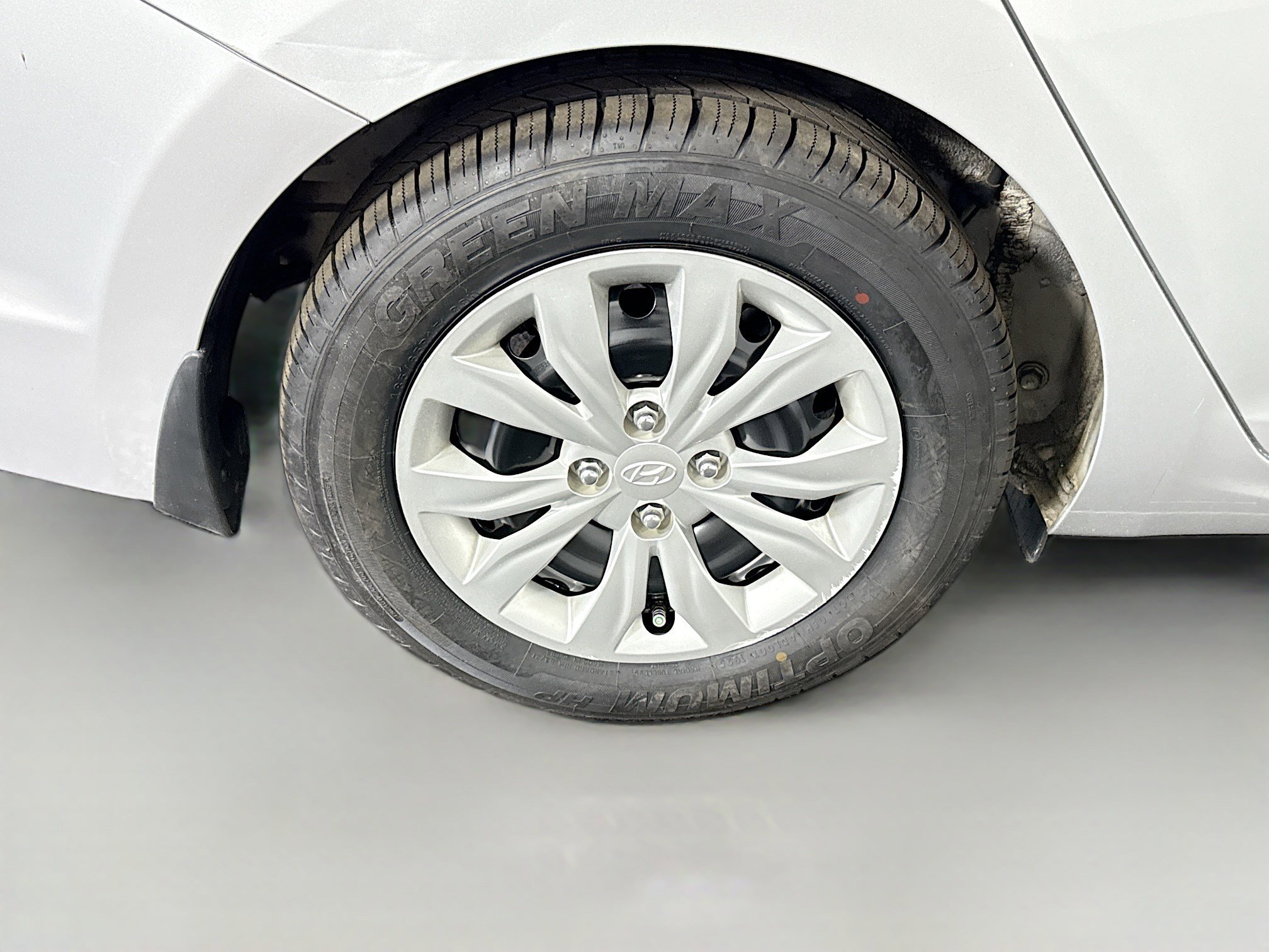 Used 2020 Hyundai Accent SE image 32