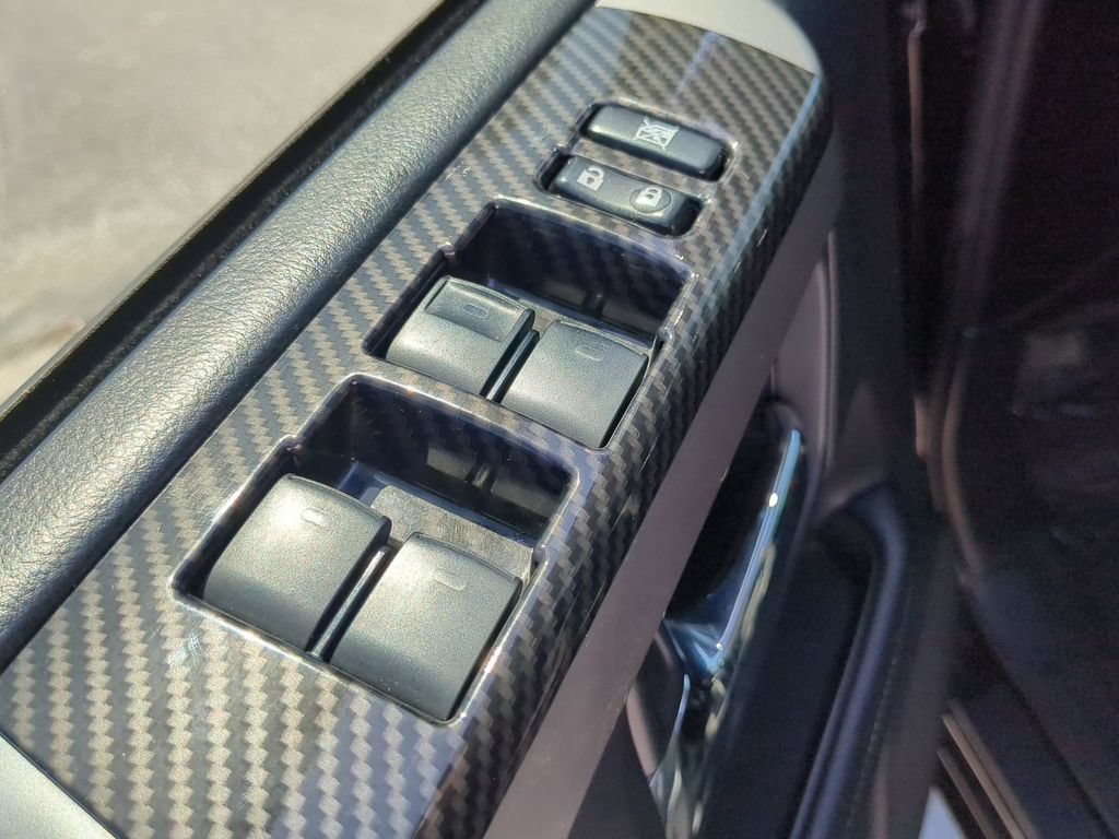 Used 2019 Toyota 4Runner SR5 AWD/4WD image 18