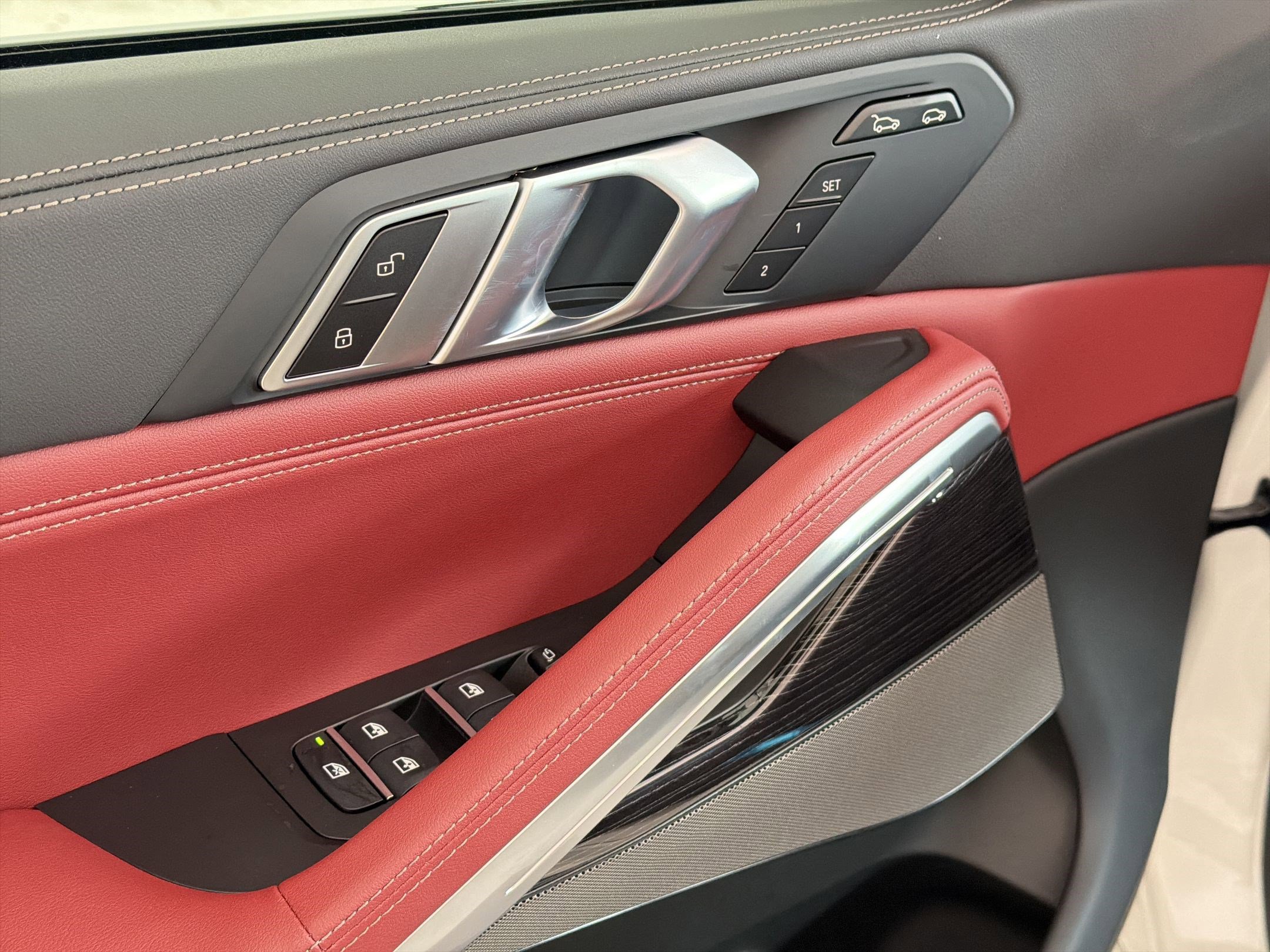 New 2026 BMW X6 xDrive40i w/ Premium Package image 22