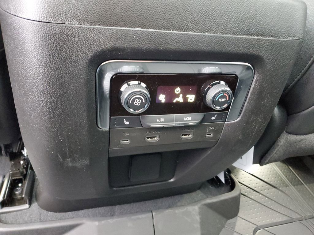 New 2026 Chevrolet Tahoe High Country image 14