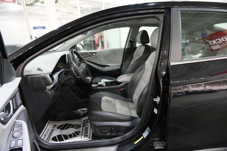 Used 2020 Hyundai Ioniq Limited image 15