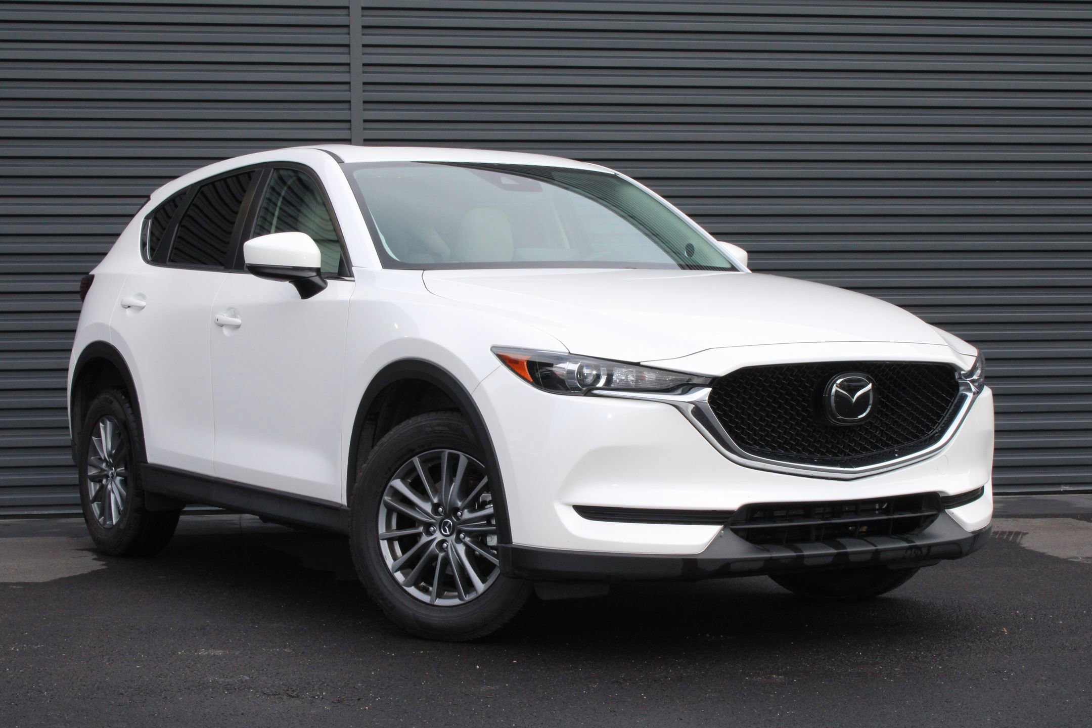 Used 2021 MAZDA CX-5 Touring w/ Touring Preferred SV Package image 3