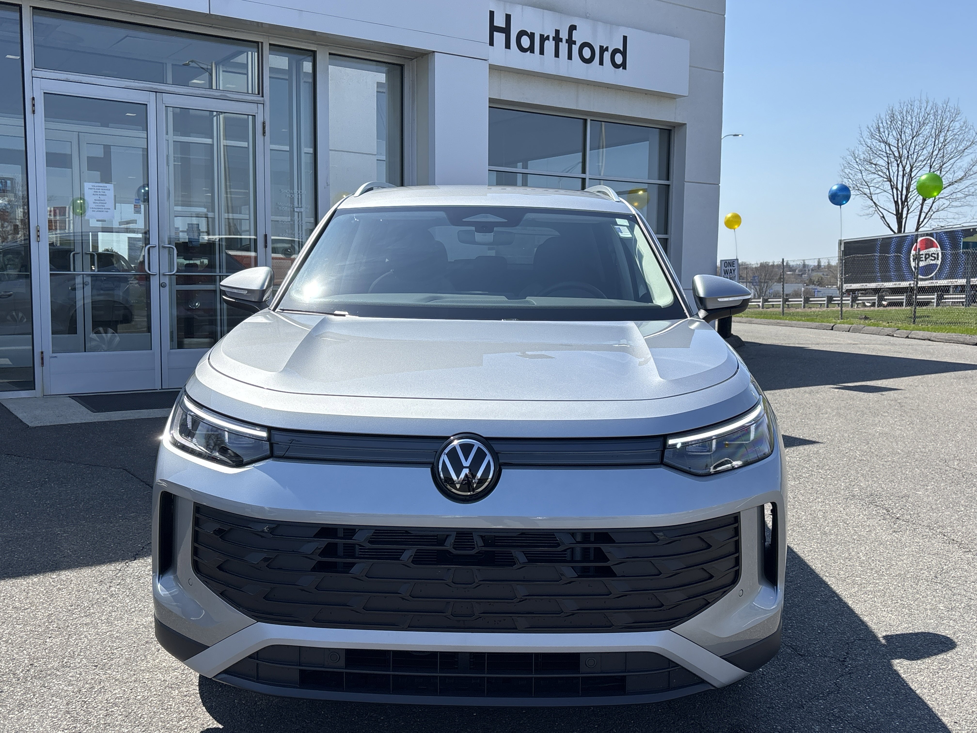 Used 2025 Volkswagen Tiguan S image 10