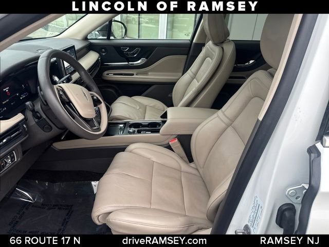 Used 2022 Lincoln Corsair Grand Touring w/ Elements Technology Bundle image 11