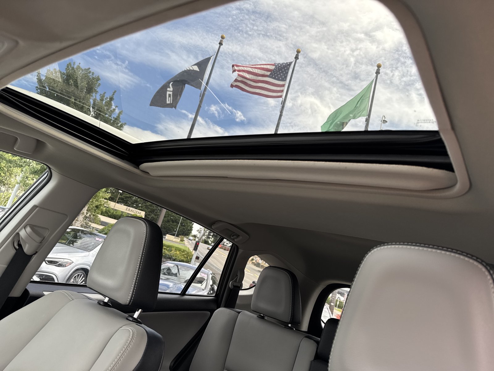 Used 2017 Toyota RAV4 Limited w/ All Weather Liner Package AWD/4WD image 13