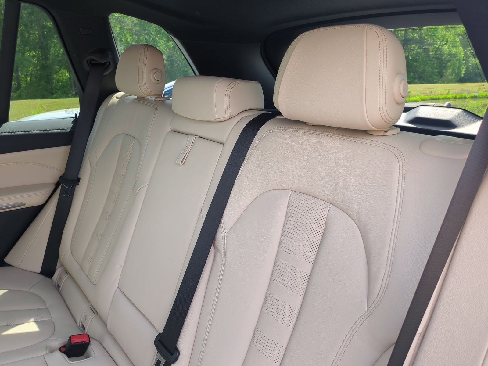 Used 2021 BMW X5 xDrive40i w/ Premium Package AWD/4WD image 32