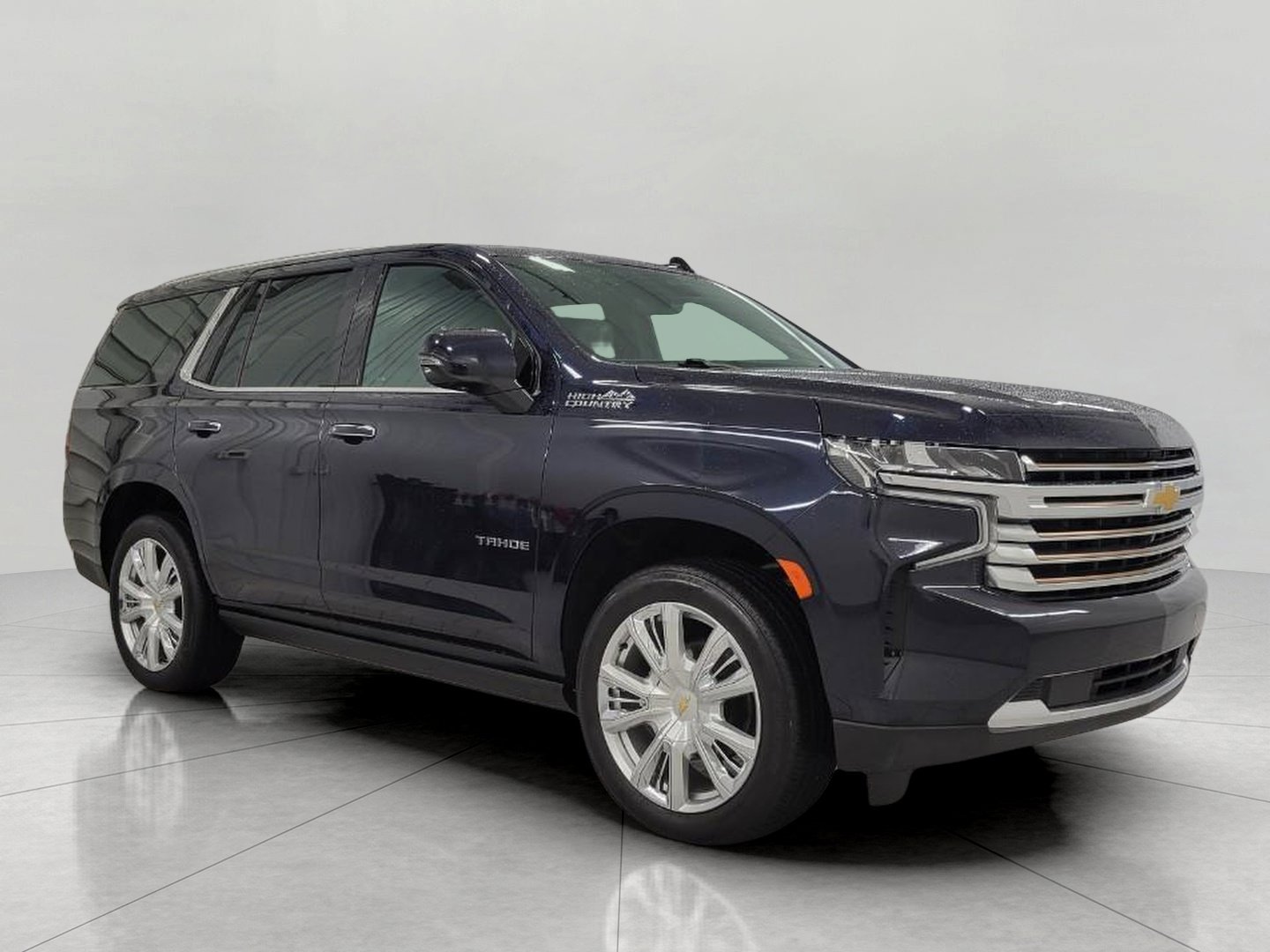 Used 2024 Chevrolet Tahoe High Country image 2