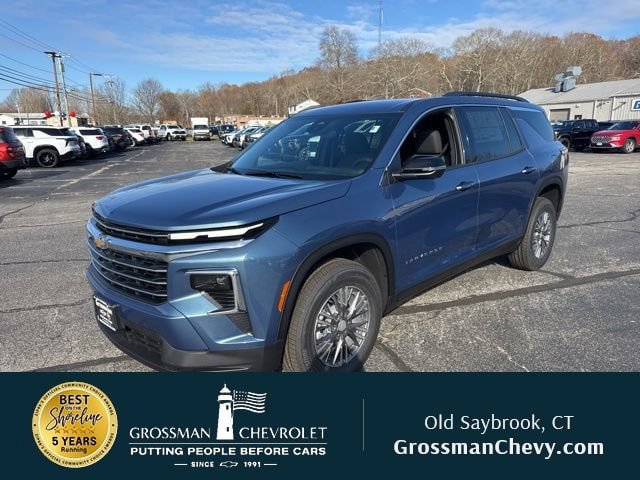 New 2026 Chevrolet Traverse LT w/ Driver Confidence Package FWD image 4