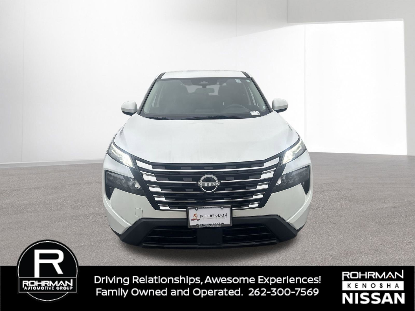 Used 2024 Nissan Rogue SV image 8