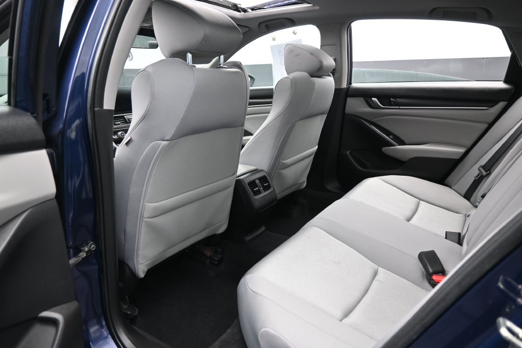 Used 2018 Honda Accord EX image 26