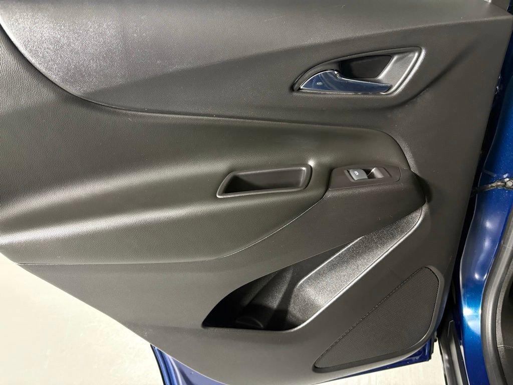 Used 2019 Chevrolet Equinox LT w/ Sun & Navigation Package image 39