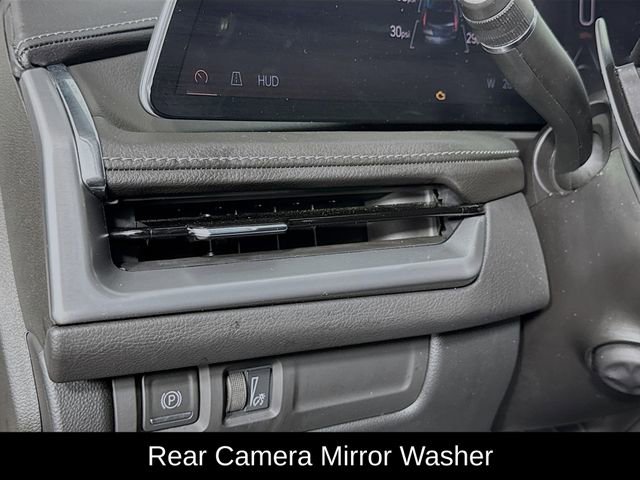 Used 2024 Cadillac XT4 Premium Luxury w/ Technology Package image 17