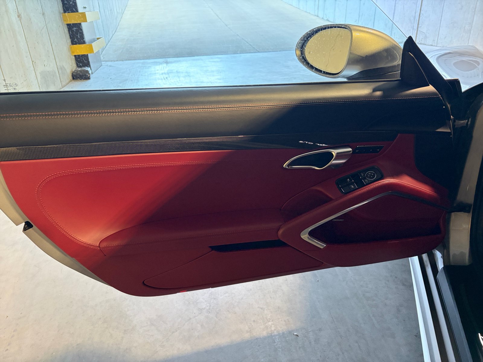 Certified 2018 Porsche 718 Boxster GTS RWD image 32
