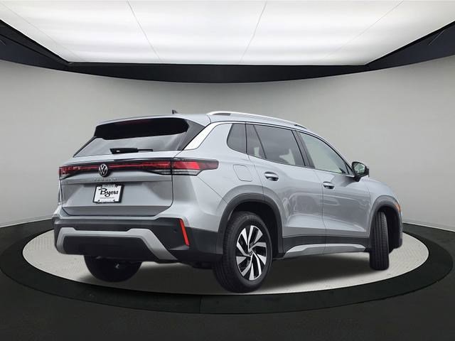 New 2025 Volkswagen Tiguan S image 7