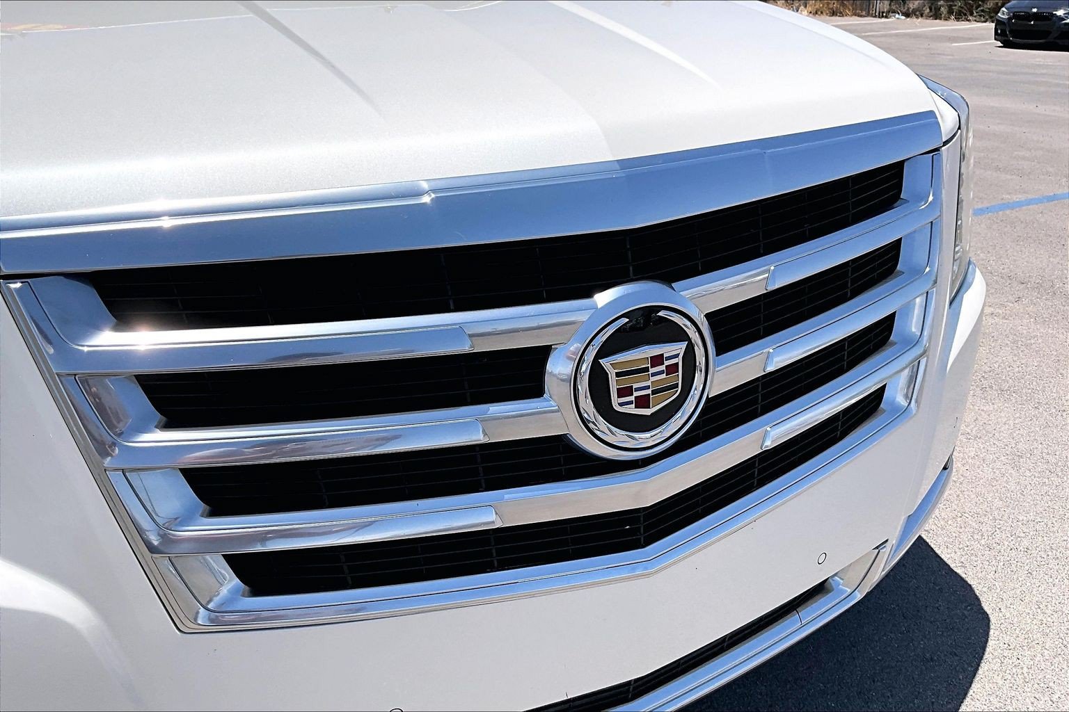 Used 2015 Cadillac Escalade ESV Luxury AWD/4WD image 30