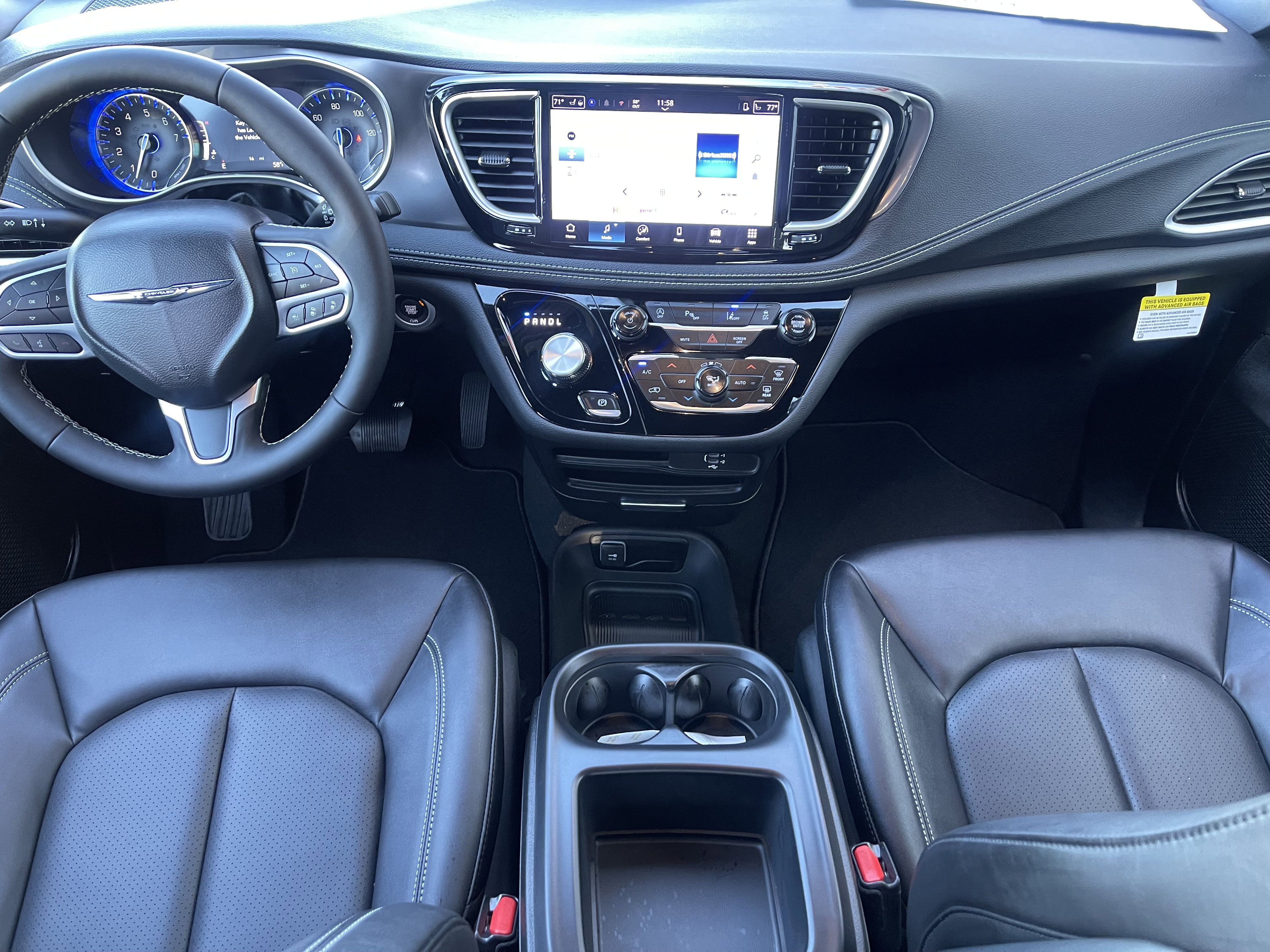 New 2026 Chrysler Pacifica Select FWD image 26