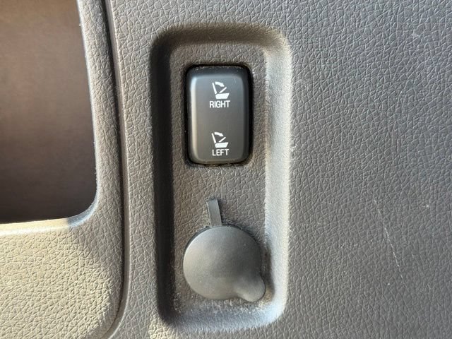 Used 2013 Ford Edge Limited AWD/4WD image 18