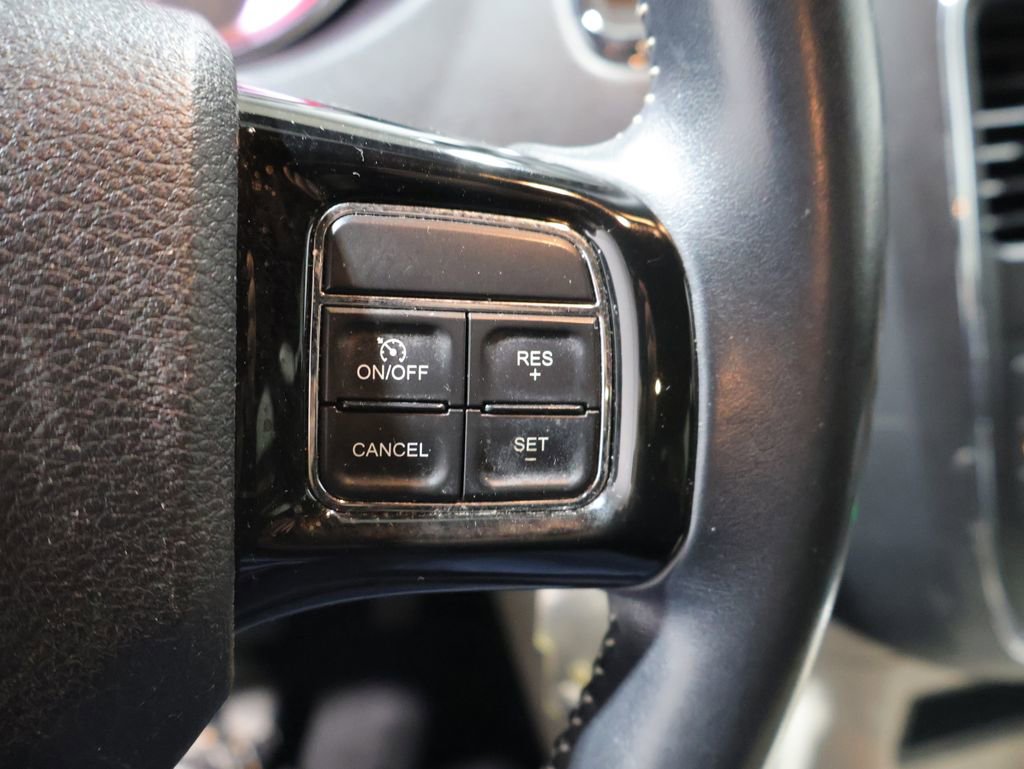 Used 2017 Dodge Grand Caravan SXT FWD image 30