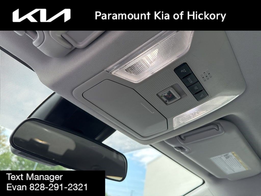 Used 2023 Toyota RAV4 XLE image 28