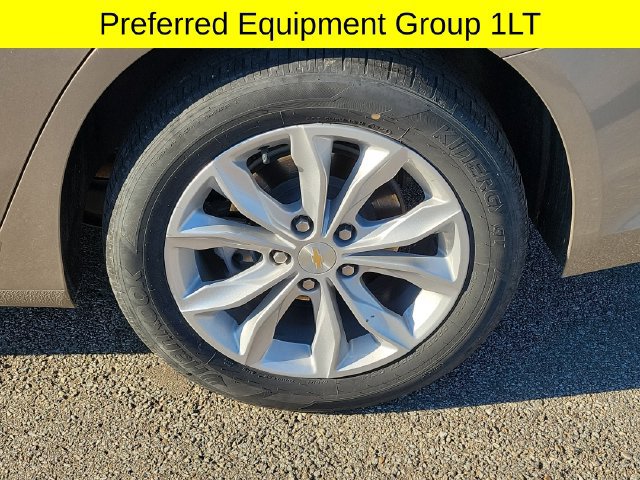 Used 2025 Chevrolet Malibu LT FWD image 7