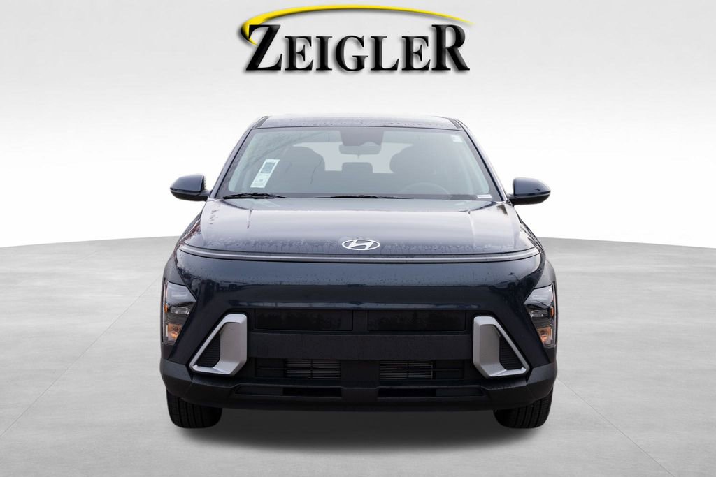 New 2026 Hyundai Kona SE image 2