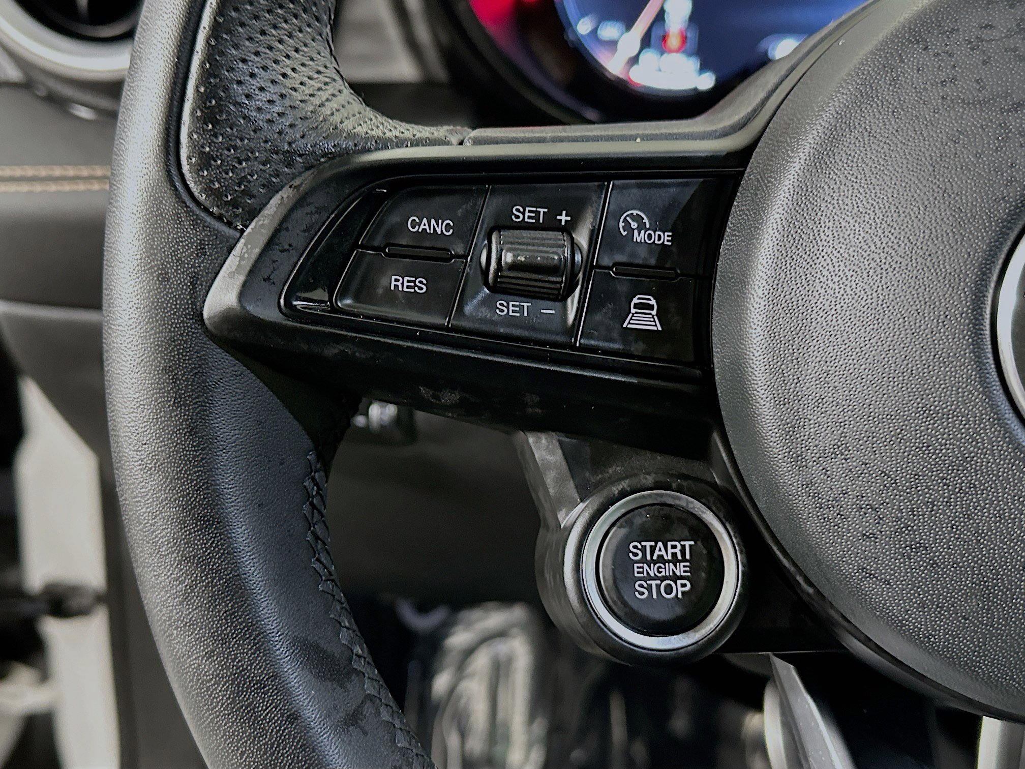 Used 2025 Alfa Romeo Tonale w/ Premium Package image 16