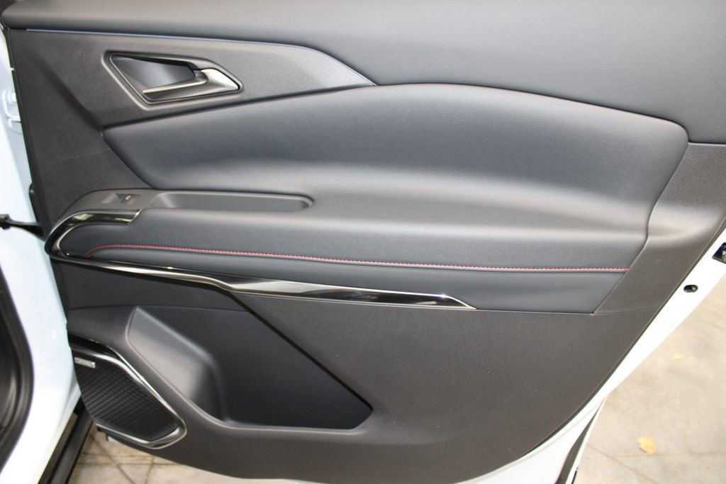 New 2026 Chevrolet Traverse RS w/ LPO, Floor Liner Package image 28