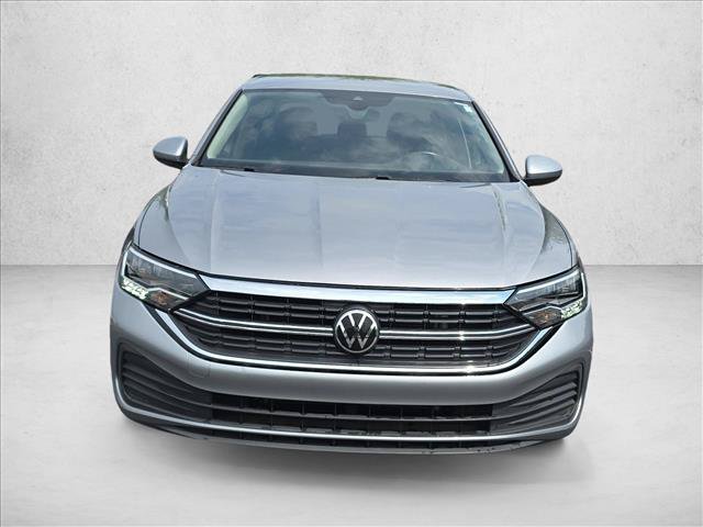 Used 2023 Volkswagen Jetta SE FWD video 2