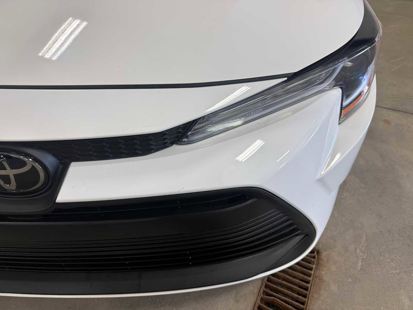 Certified 2024 Toyota Corolla LE FWD image 5