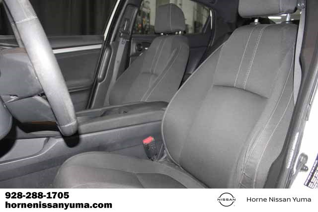 Used 2019 Honda Civic EX image 4