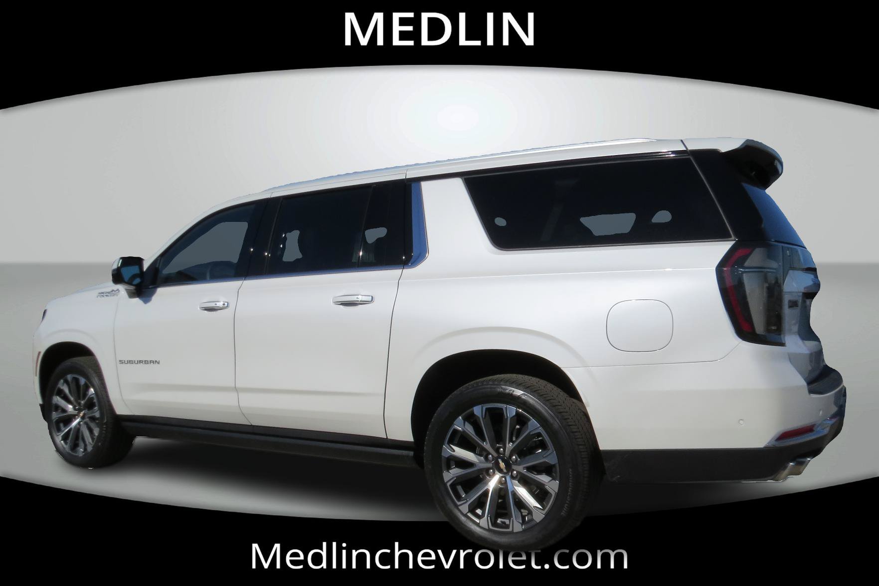 Used 2025 Chevrolet Suburban High Country AWD/4WD image 6
