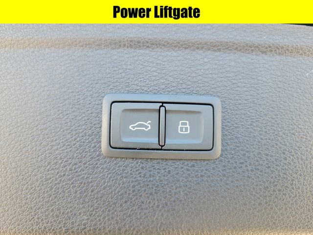 Used 2023 Audi SQ5 Premium Plus w/ Premium Plus Package image 28