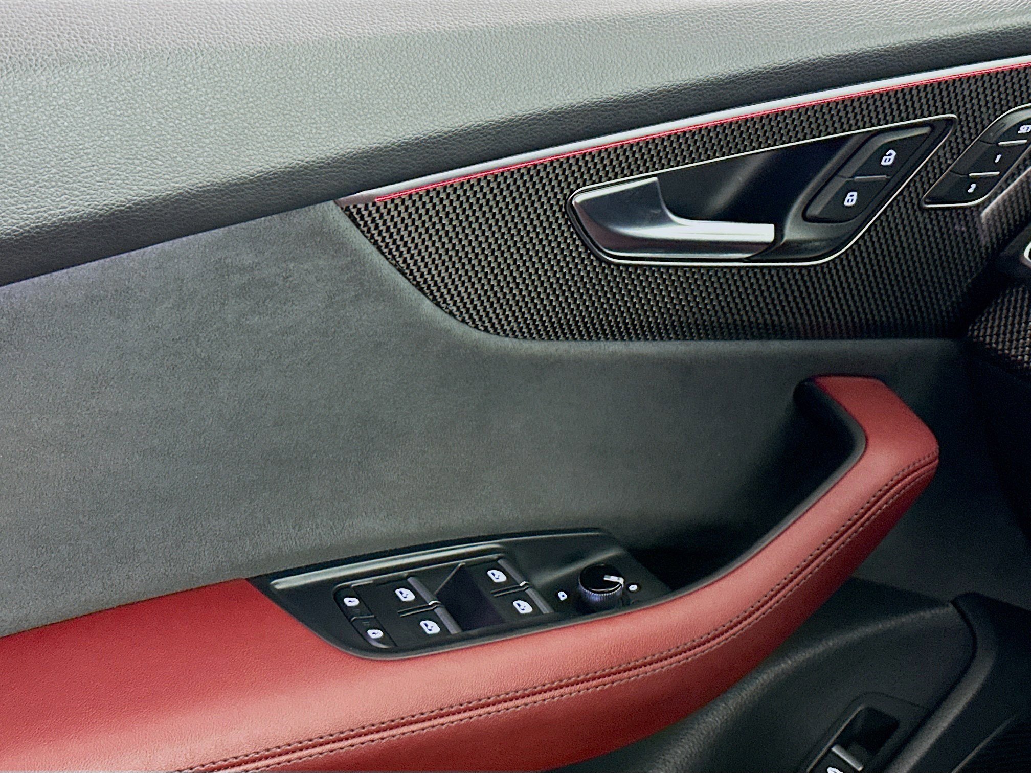 Used 2023 Audi SQ8 Premium Plus w/ Executive Package image 15