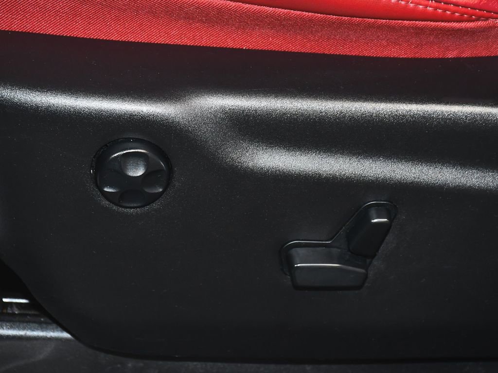 Used 2016 Dodge Durango R/T w/ Technology Group image 48