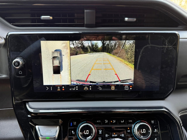 Used 2026 GMC Sierra 2500 AT4X image 32