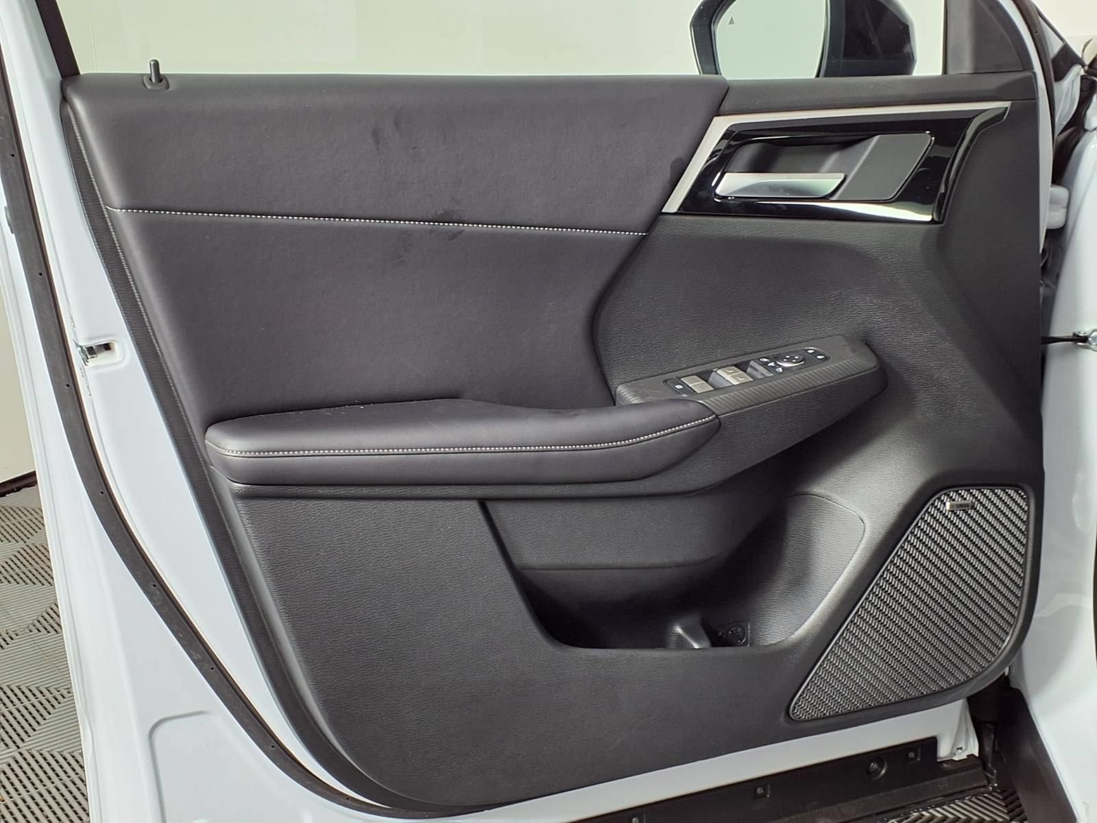 New 2026 Mitsubishi Outlander AWD image 21