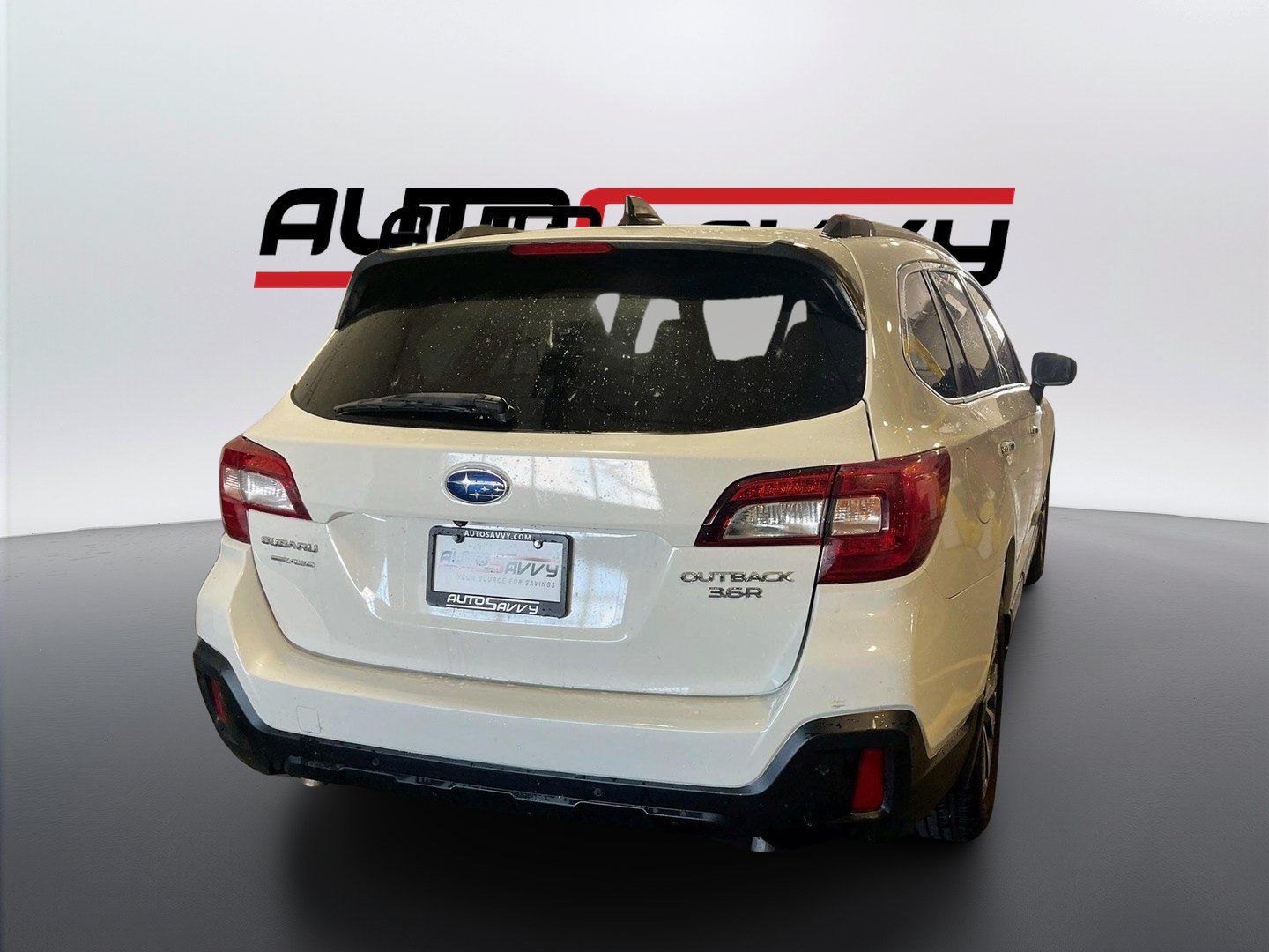 Used 2019 Subaru Outback 3.6R Touring w/ Popular Package #3A AWD/4WD image 6