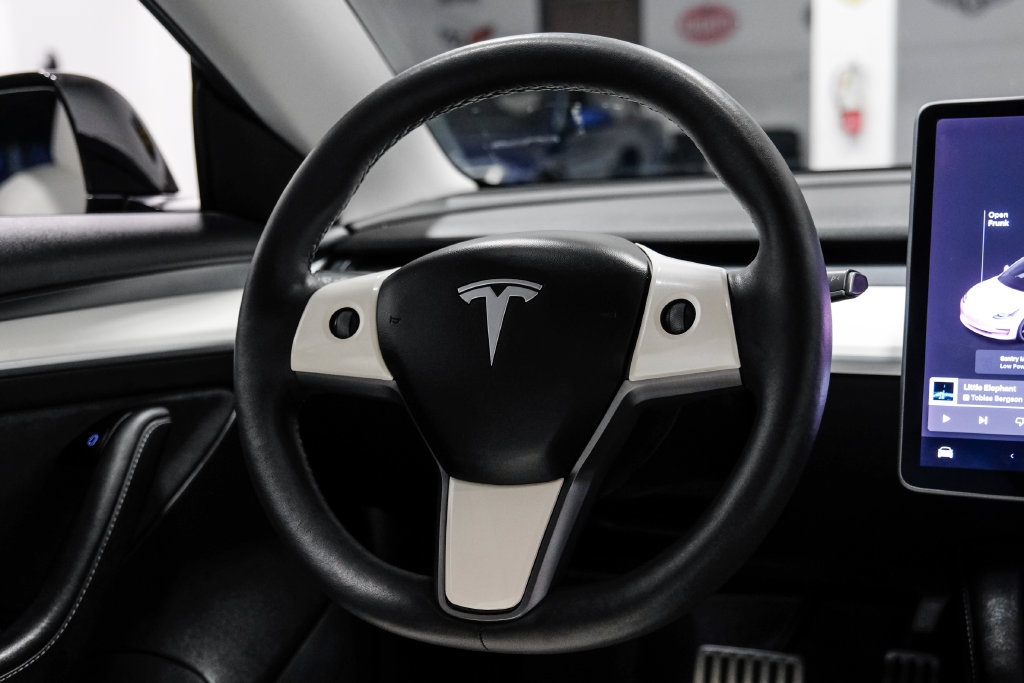 Used 2021 Tesla Model 3 Performance AWD/4WD image 19