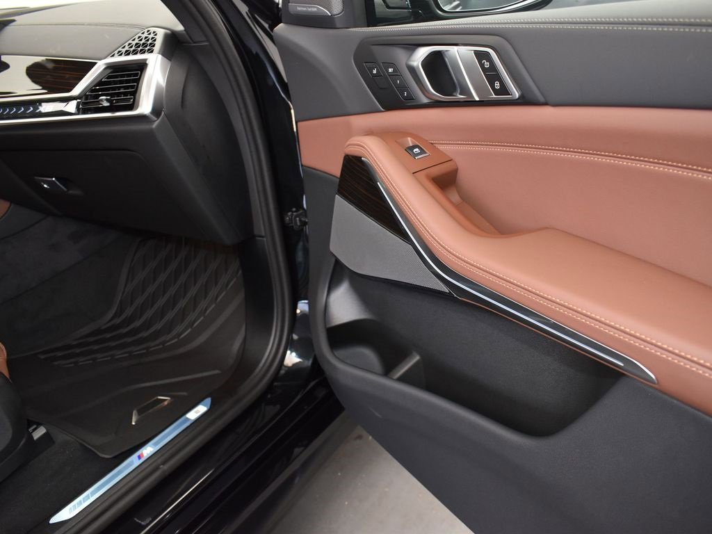 New 2026 BMW X5 xDrive50e image 23