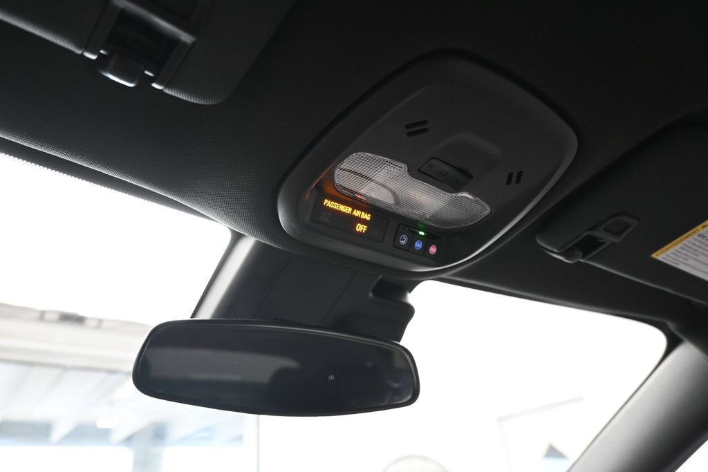 Used 2026 Chevrolet Trax RS FWD image 22